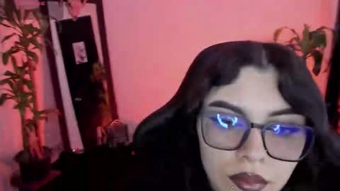 Missy Charlottte.  Hey remember to give me a thumbs up ty online show from 03.31.26