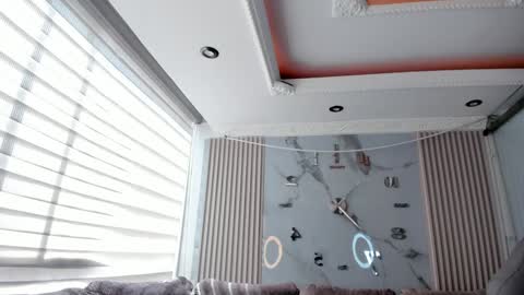 misscheelsee_as online show from 01.14.25