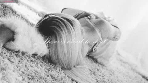 Snapshot of misschloe__ chatting on 11.24.25 Chloe freelance model Please your thumbs up are important online show from 11.24.25