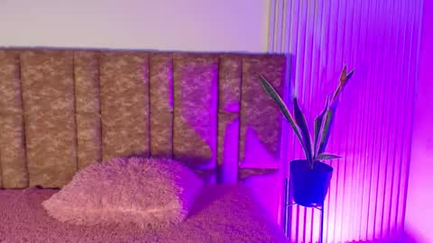 Snapshot of missdionne__curly chatting on 03.05.26 DIONNE online show from 03.05.26