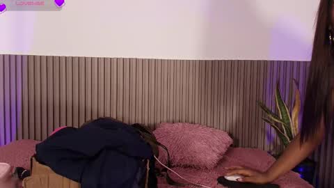 Snapshot of missdionne__curly chatting on 03.17.26 DIONNE online show from 03.17.26