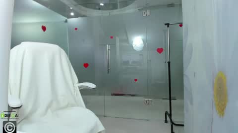 Miss Domina online show from 03.24.26