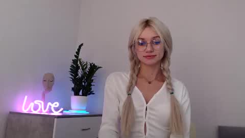 EMMA online show from 12.08.24