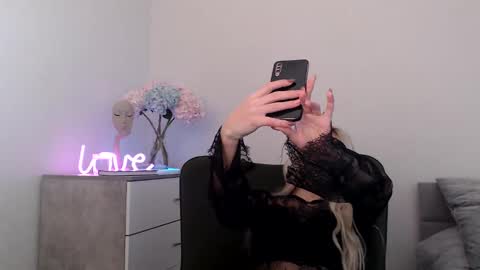 EMMA online show from 01.21.25