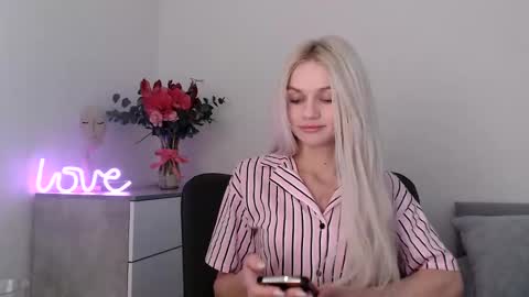 EMMA online show from 02.10.25