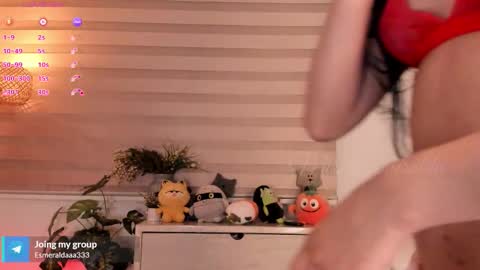 Snapshot of missesmeralda chatting on 10.30.25 Julieta Arboleda but i like call me esme online show from 10.30.25