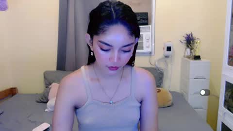 Snapshot of missindependent999 chatting on 01.04.25 jj online show from 01.04.25