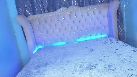 im your queen steffie online show from 10.11.25