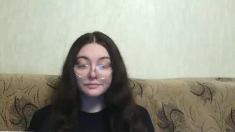 Snapshot of missis_mona chatting on 04.19.26 missis mona online show from 04.19.26