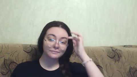 Snapshot of missis_mona chatting on 04.20.26 missis mona online show from 04.20.26