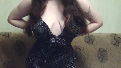 Snapshot of missis_mona chatting on 05.14.26 missis mona online show from 05.14.26
