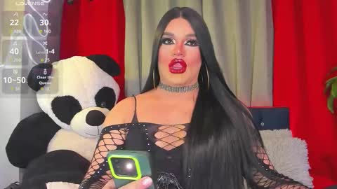 kassandra lazcano online show from 10.27.25