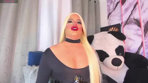 Snapshot of misskassandraa_ chatting on 06.18.26 kassandra lazcano online show from 06.18.26