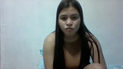 Snapshot of misskitty2xxx chatting on 03.09.25 Merry online show from 03.09.25