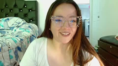 Snapshot of misslady__eva chatting on 02.28.25 eva online show from 02.28.25