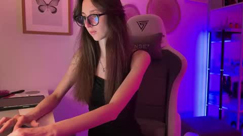 misslalii online show from 04.02.26