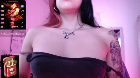 Snapshot of misslana_wn chatting on 02.18.25 LanaLul online show from 02.18.25