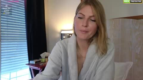 Misslucci online show from 09.18.25