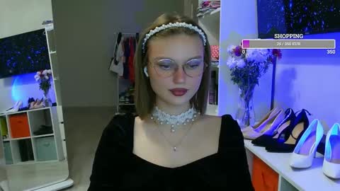 Snapshot of missmariat chatting on 11.03.25 OneGoddess online show from 11.03.25