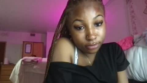 missmarimac online show from 01.11.26