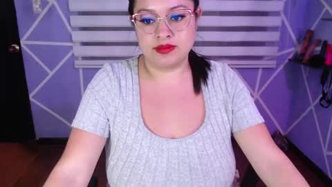 Snapshot of missmia1_ chatting on 04.22.26 Miia online show from 04.22.26