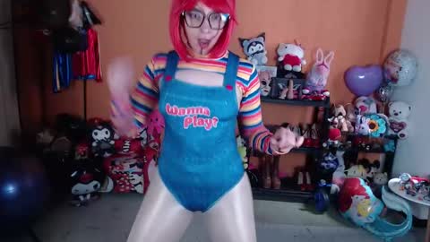 Miss Mia online show from 10.31.25