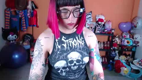 Miss Mia online show from 11.10.25