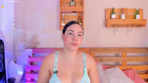 Snapshot of missmiaa_ chatting on 11.23.25 Mia online show from 11.23.25