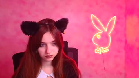 Snapshot of missmiamiss chatting on 11.16.25 Mia online show from 11.16.25