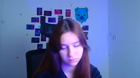 Snapshot of missmiamiss chatting on 11.22.25 Mia online show from 11.22.25