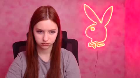 Snapshot of missmiamiss chatting on 12.02.25 Mia online show from 12.02.25