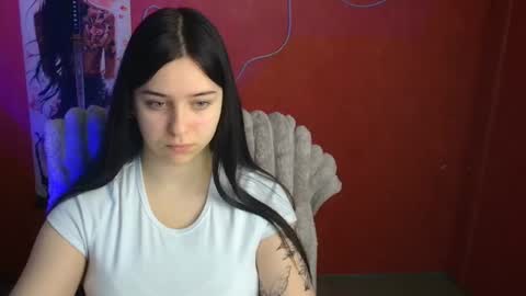 Snapshot of missmiamiss chatting on 04.24.26 Mia online show from 04.24.26