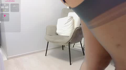 Snapshot of missmiamor chatting on 12.16.24 Mia online show from 12.16.24