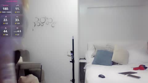 Snapshot of missmiamor chatting on 01.01.25 Mia online show from 01.01.25
