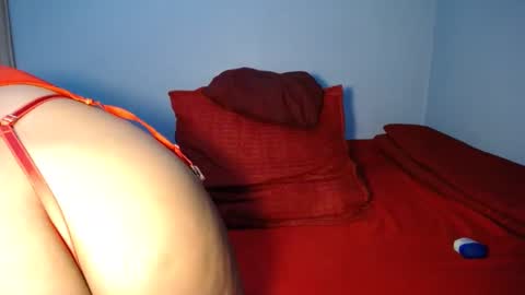 Snapshot of missmimmi69 chatting on 01.22.25 mimmi online show from 01.22.25