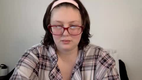 Snapshot of missmistressmal chatting on 05.05.26 missmistressmal online show from 05.05.26