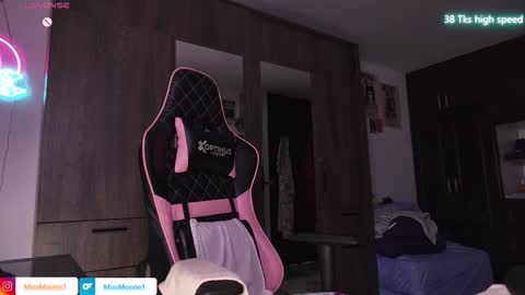 MissMoon online show from 03.11.26