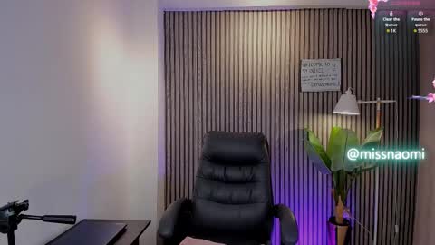 Naomi online show from 10.01.25