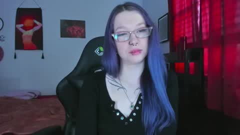 Snapshot of missnikkivill chatting on 03.17.26 Mistress Nikki Vill online show from 03.17.26