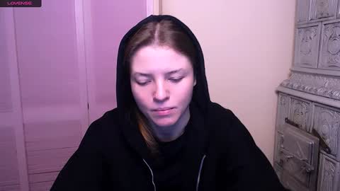 Snapshot of missoliviaa_ chatting on 12.21.24 Olivia online show from 12.21.24