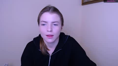 Snapshot of missoliviaa_ chatting on 01.18.25 Olivia online show from 01.18.25