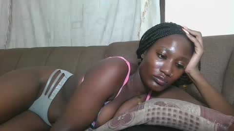 pretty gal online show from 10.20.25