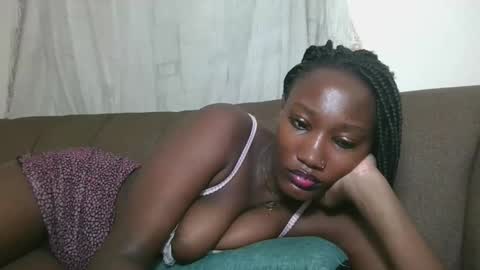 pretty gal online show from 10.22.25