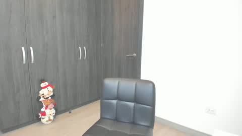 Miss Rhodes online show from 12.20.24