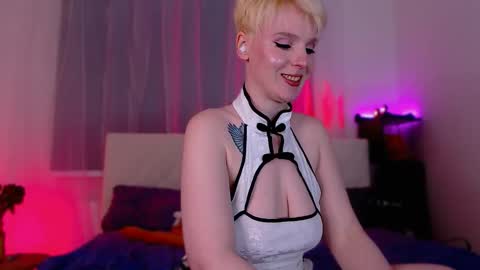 Snapshot of missseverina chatting on 11.28.25 Severina but you can call me Miss Goddess Pretty online show from 11.28.25