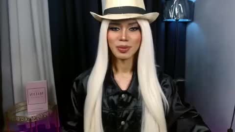 Stella online show from 10.06.25