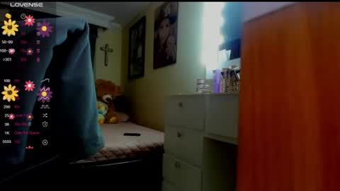 Snapshot of missvalery1 chatting on 06.22.26 missvalery1 online show from 06.22.26