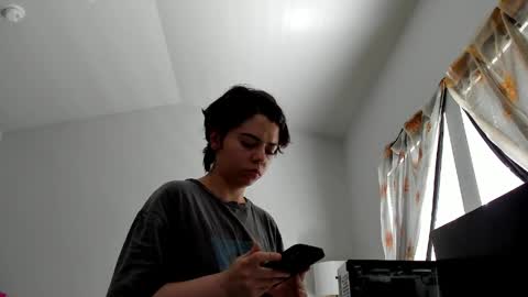 Snapshot of missvanessajune chatting on 05.10.26 V Nessa online show from 05.10.26