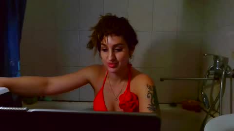 Snapshot of missvelvettx chatting on 04.11.26 Velvet online show from 04.11.26