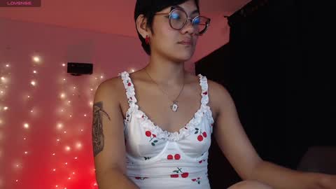Snapshot of missvenuss chatting on 12.23.24 IG MISSVENUSS1 online show from 12.23.24